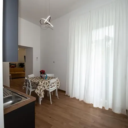 Apartment Parco Margherita 3 *