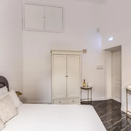 Palazzetto Santa Lucia