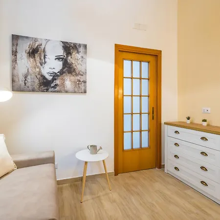 Apartment Smooth Vibes At Chiaia By Napoliapartments *