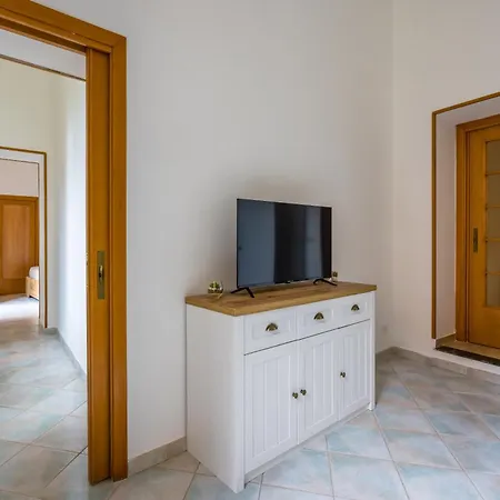Smooth Vibes At Chiaia By Napoliapartments Apartment *