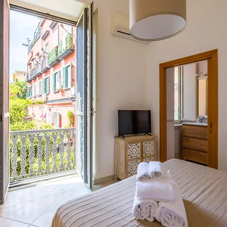 Smooth Vibes At Chiaia By Napoliapartments Apartment Naples