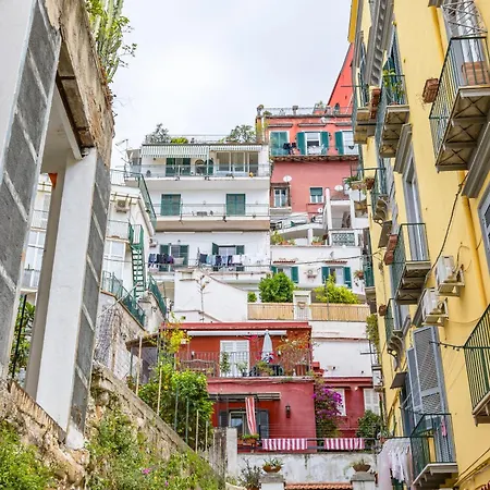 Smooth Vibes At Chiaia By Napoliapartments Apartment Naples