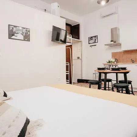 Apartment San Marcellino By Casanapoletana *