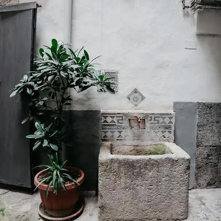 Apartment San Marcellino By Casanapoletana Naples