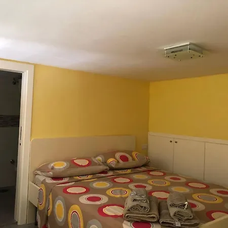 Charming 50m² + Ac Apartment Naples