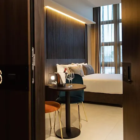 Gold Tower Lifestyle