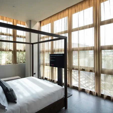 Gold Tower Lifestyle 4* Napoli