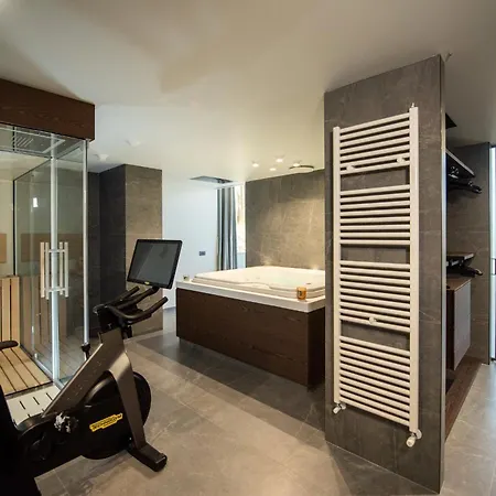 Gold Tower Lifestyle Napoli