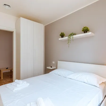Apart-hotel House - In *