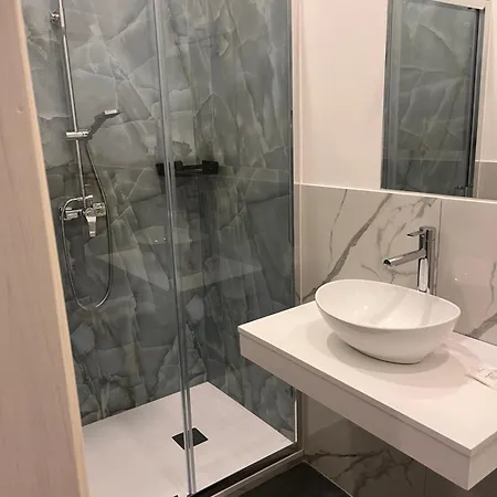 Oceania Hotel 3*