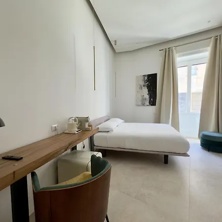 Anno13suites * Naples