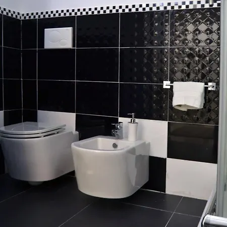 Centro, Dm Luxury