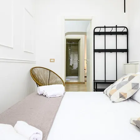 Giordano Center Apartment