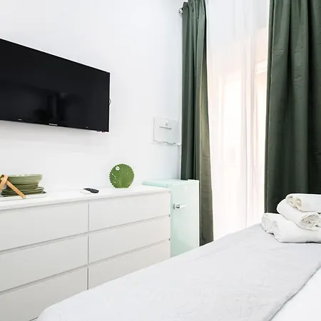 Giordano Center Apartment *