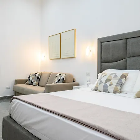 Giordano Center Apartment *
