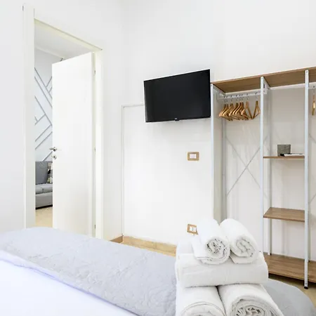 Giordano Center Apartment Naples