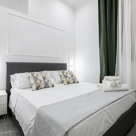 Giordano Center * Naples