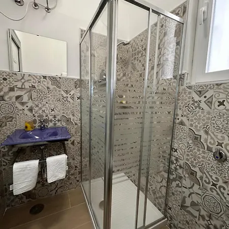 Binario 14 Piazza Garibaldi Bed & Breakfast Napoli