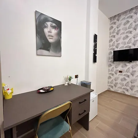 Binario 14 Piazza Garibaldi Bed & Breakfast *