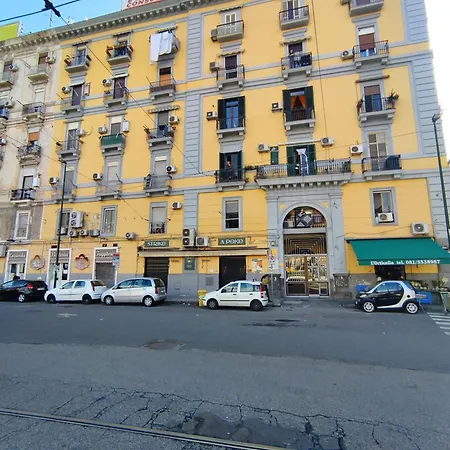 Na' Stanza In Piazza Napoli