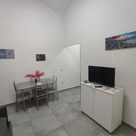 Na' Stanza In Piazza Appartamento