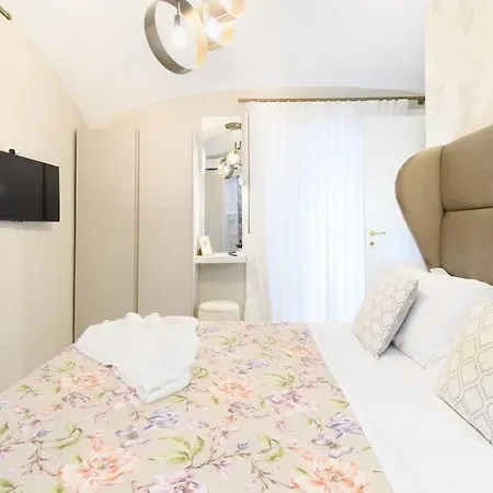 Apartment Gran Maison Toledo