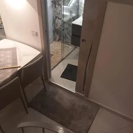 Apartment Station - Self Checkin *