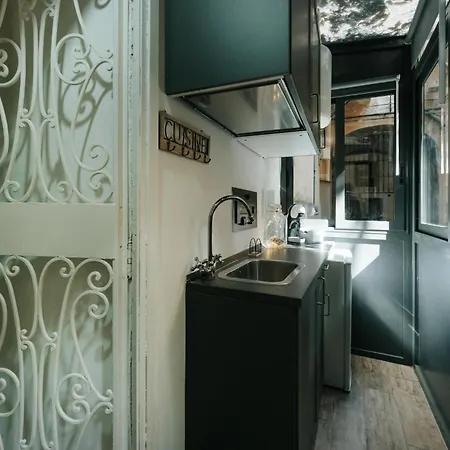 La Casa Di Romeo Al Vomero Napoli