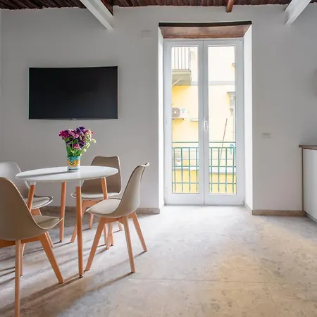 Apartment Civico 28 Naples