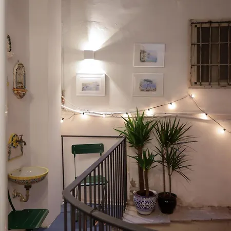 Apartment Alma De Chiaja - Design & Naples