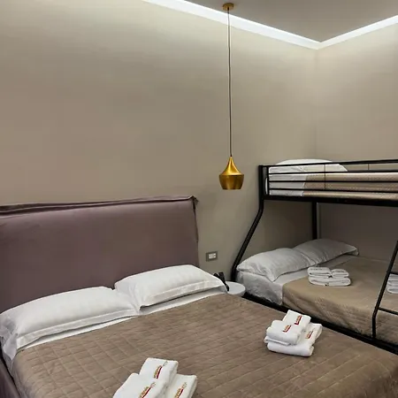 Guest house Lucignoloroom Stazione Naples