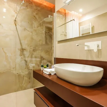 Conte Relais Naples