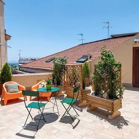Apartment Les Maisons
