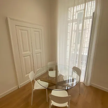 75 Pullecenella Naples