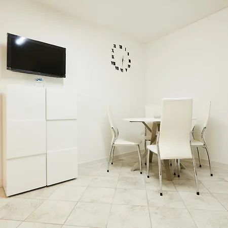 Appartamento House Tarsia By Napoliapartments *