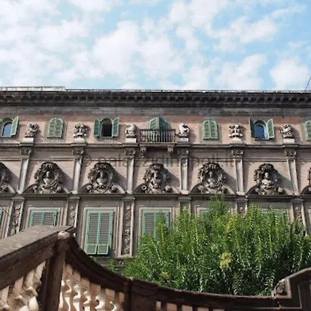 Palazzo Firrao, Apartment Naples