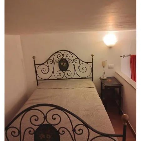Apartment Donnalbina House Centro Naples
