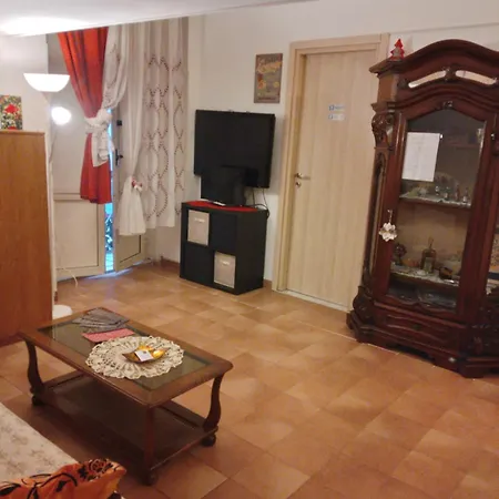 Donnalbina House Centro * Naples