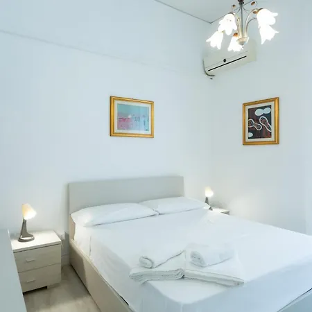 Apartment San Liborio 27 Naples