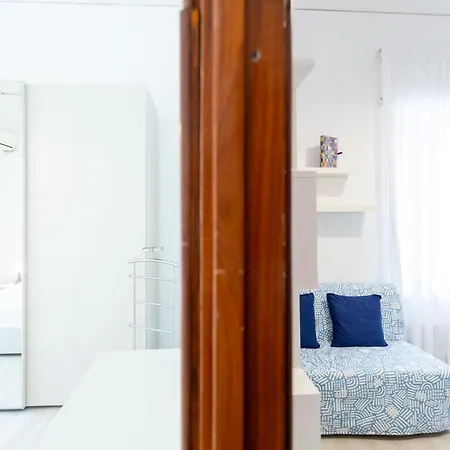 San Liborio 27 * Napoli