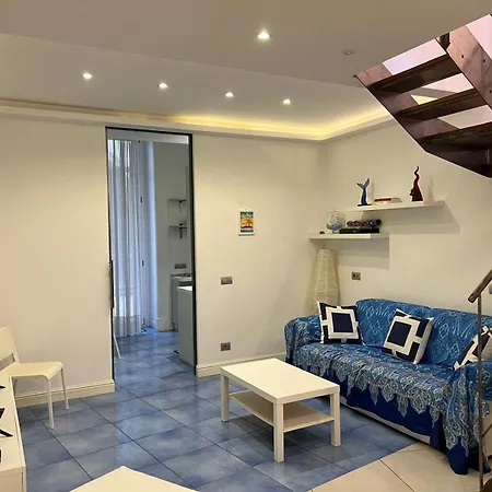 Dea Plebiscito - Donna Elena Plebiscito Apartment