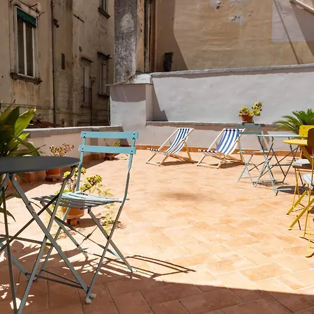 Via Mezzocannone 97 Apartment *
