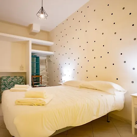 Via Mezzocannone 97 Apartment