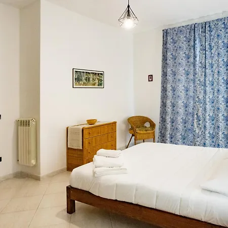 Apartment Via Mezzocannone 97