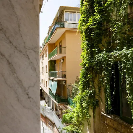 Via Mezzocannone 97 Apartment Naples