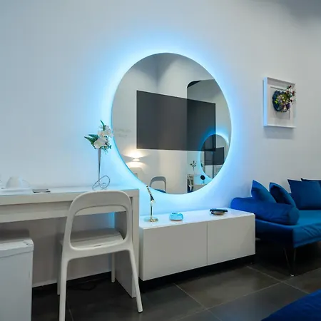 Skyhouse Chiatamone 2*