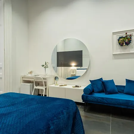 Skyhouse Chiatamone 2* Napoli