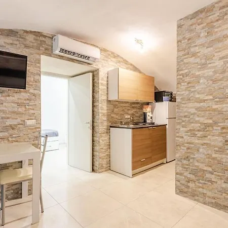 Noble Loft In Historical Building - 800m Subway