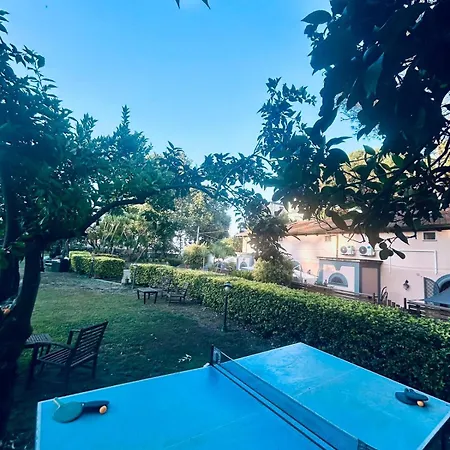 Casa de hóspedes Capodimonte 2*