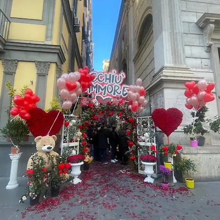 Casetta Piazza Plebiscito Naples